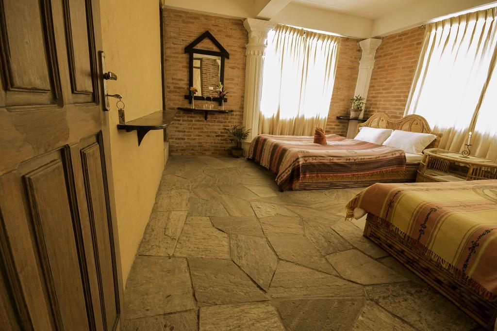 Peace Eye Guest House Pokhara Room photo
